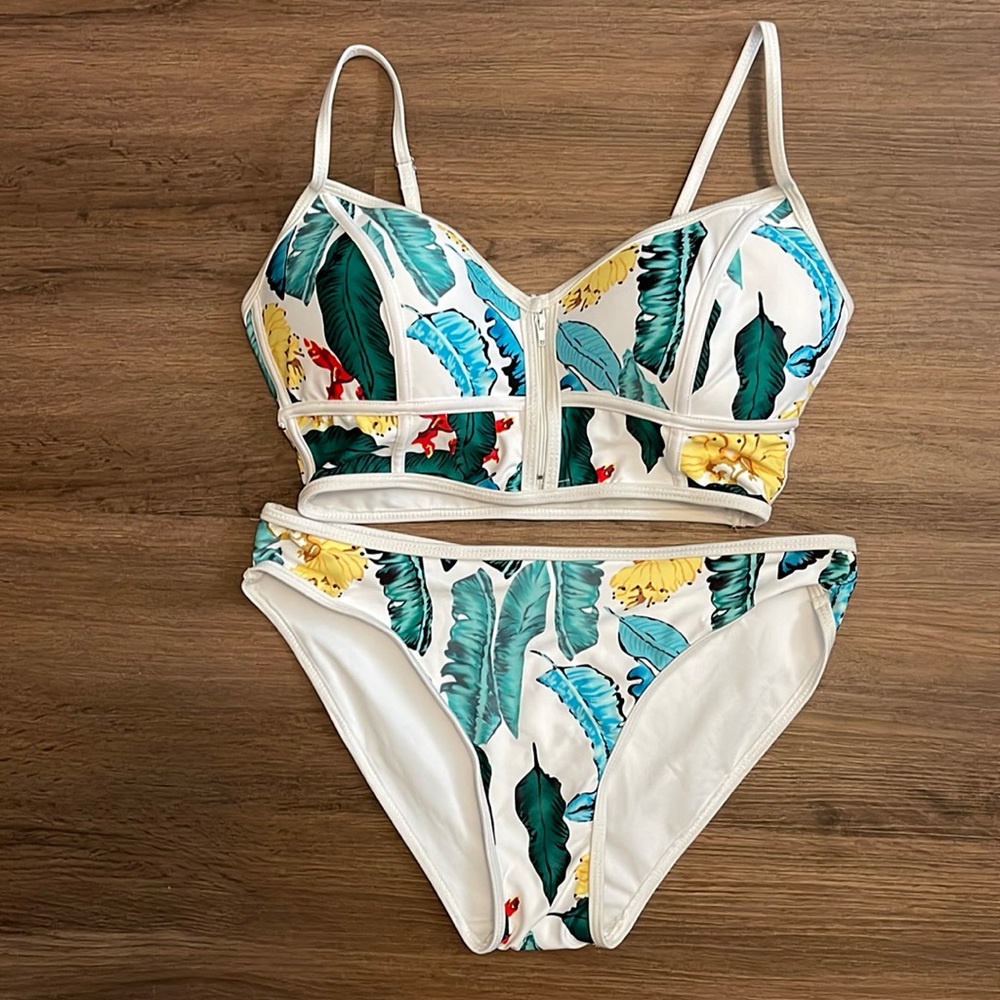 White Tropical Leaf Print Bikini Set with Zip-Front Top